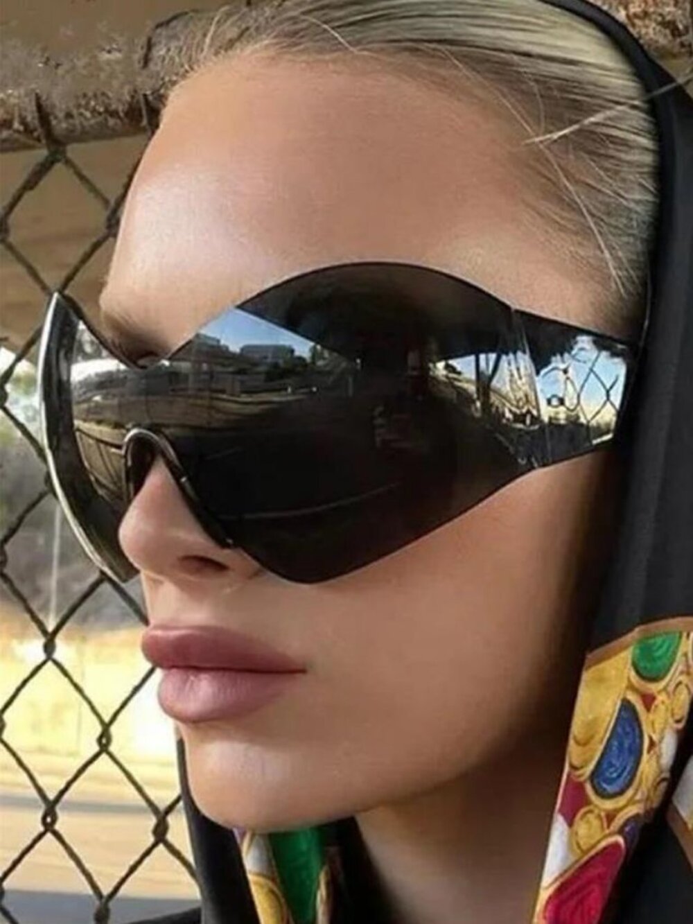 Retro Oversized Frameless Sunglasses